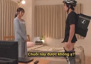 Cô em múm mĩm khoe bím đẹp vú căng trên livestream