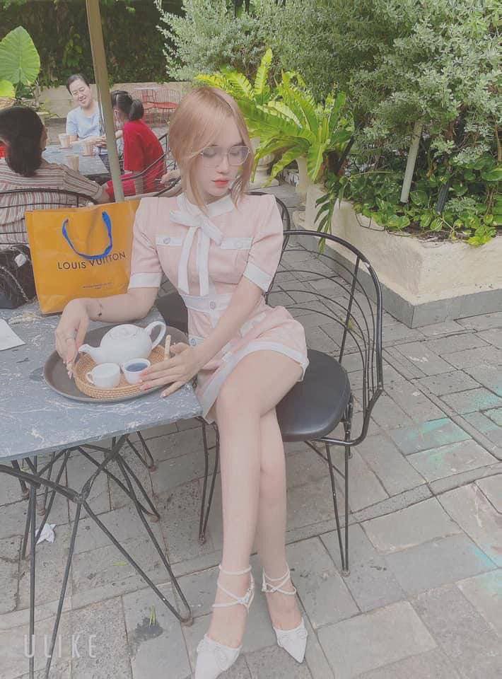 Em hầu gái gạ cậu chủ uống rượu đề bú cu